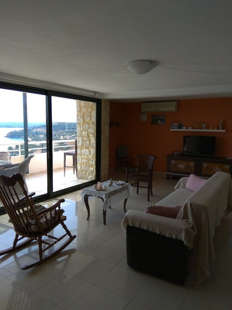 Aparthotel Sarakinos Apartments