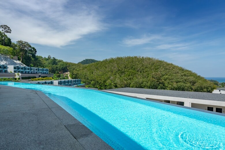 Hotel Patong Bay Hill Resort
