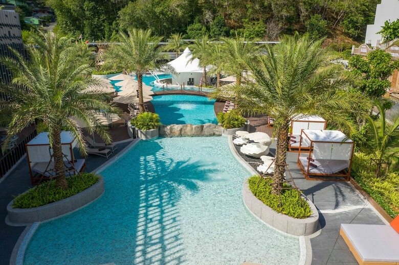 Hotel Patong Bay Hill Resort