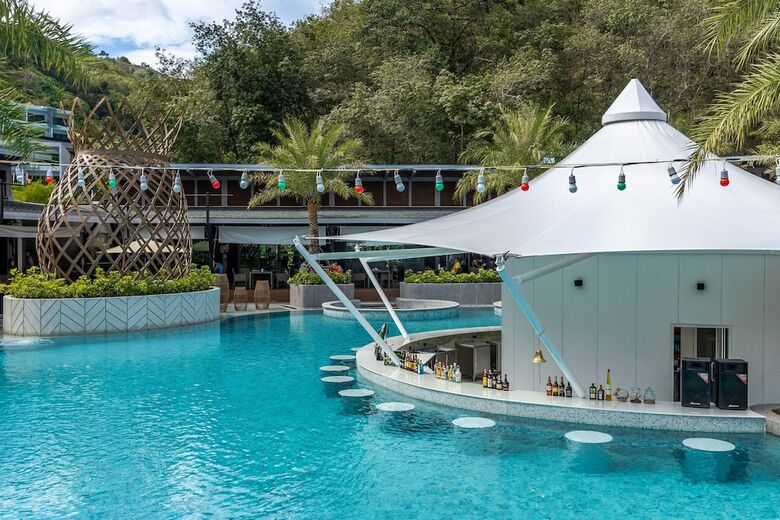 Hotel Patong Bay Hill Resort