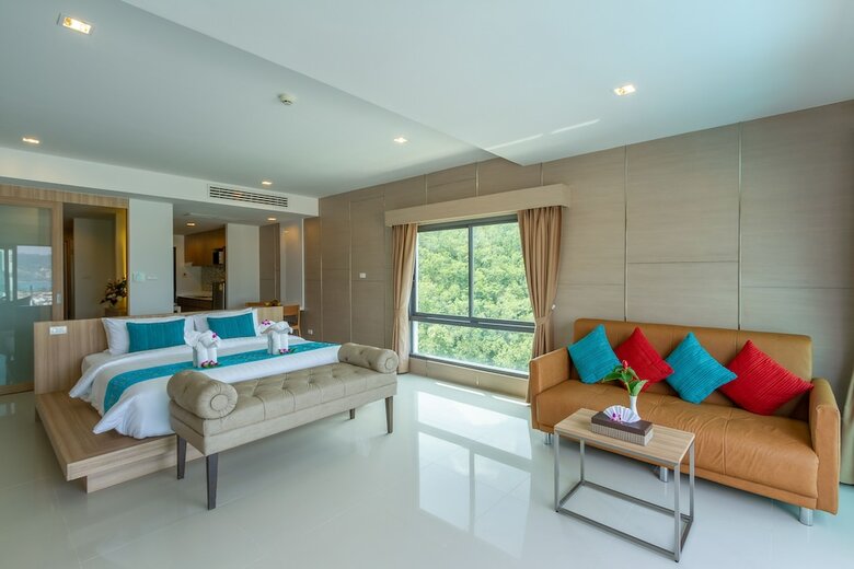 Hotel Patong Bay Hill Resort