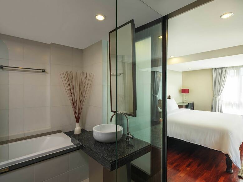 Apartamentos Silom Lofts Hotel