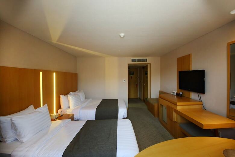Ramada Songdo Hotel