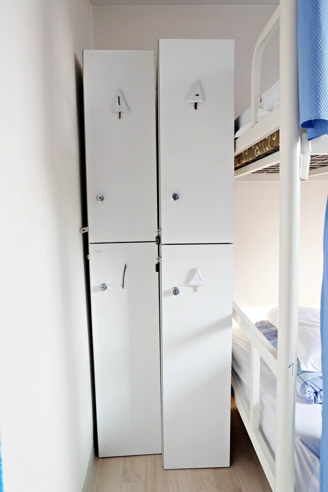 Hostal Yacht Guesthouse - Hostel