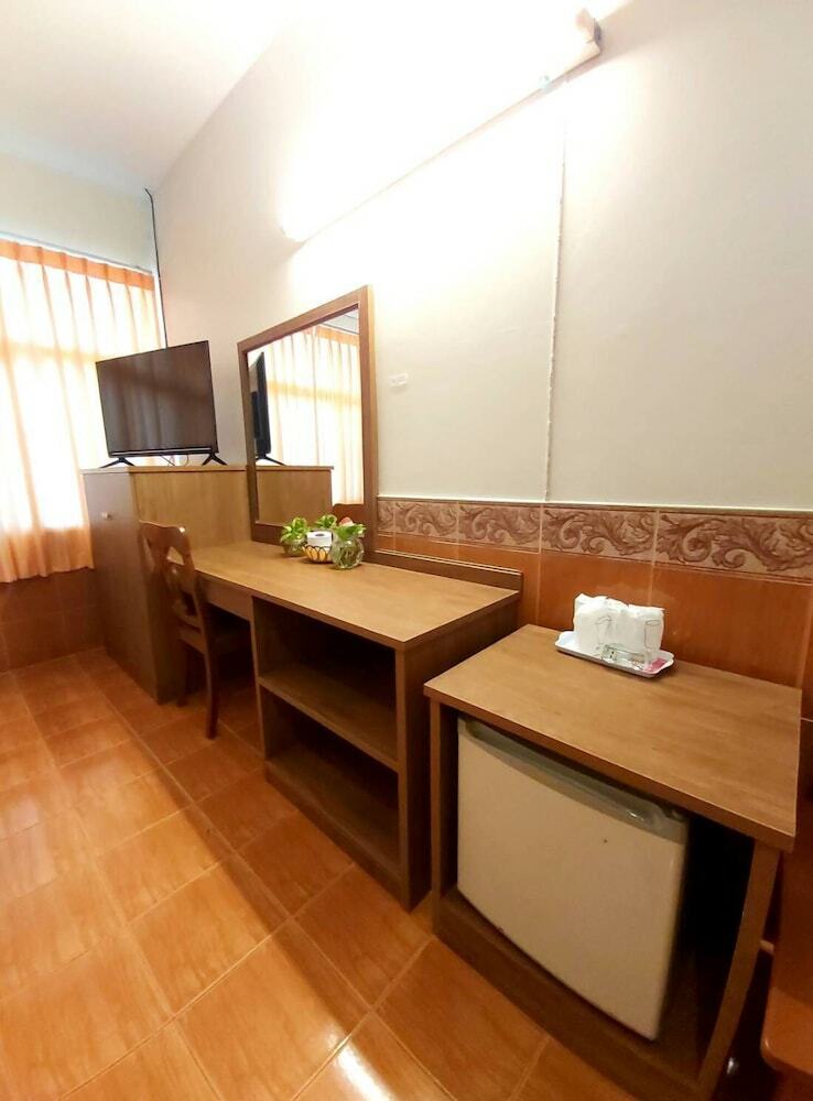 Suriwong Chumphon Hotel