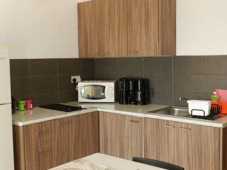 Elenapa Holiday Apartments