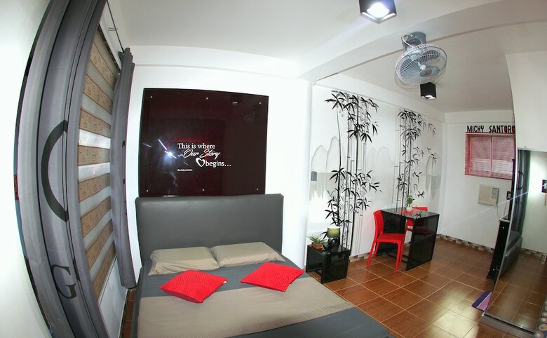 Micky Santoro Hotel & Restaurant