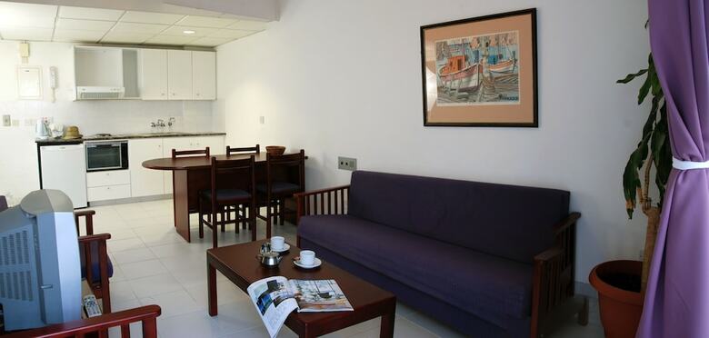 Aparthotel Blue Crane Hotel Apts