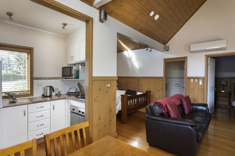Loves Lane Cottages