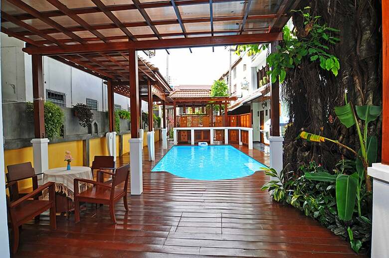 Hotel Sri-pat Guesthouse