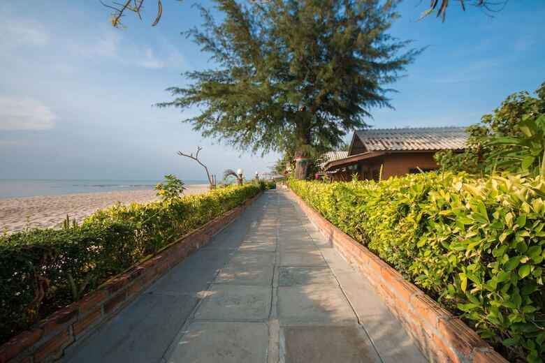 Hotel Cha-am Little Shop & Resort