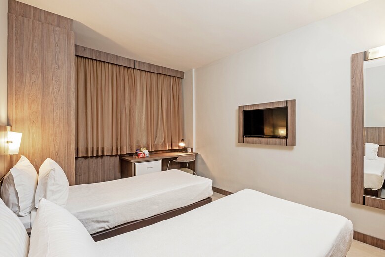 Hotel Slaviero Slim Curitiba Av. Das Torres