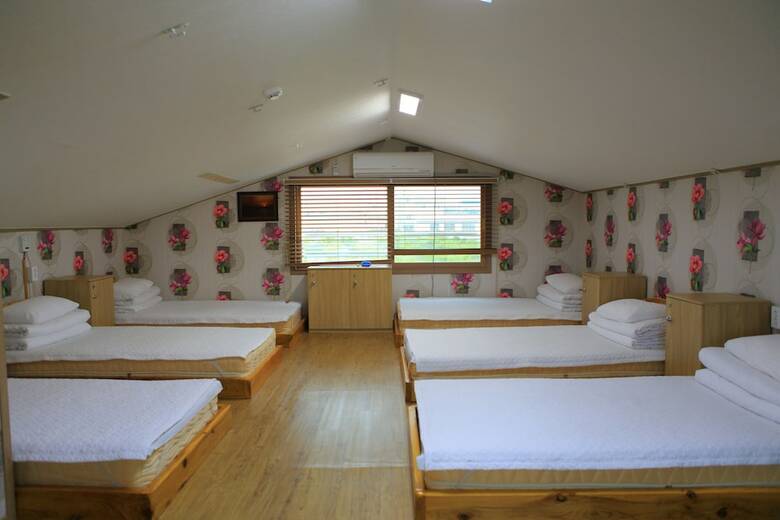 Hostal Gillime Pension Guesthouse - Hostel