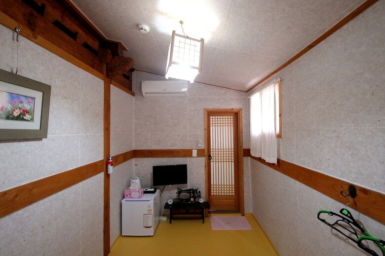 Hotel Happiness Full Guesthouse