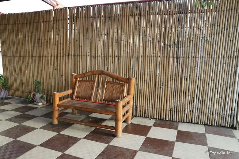 Hotel Runway Suites