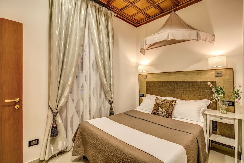 Hotel Artemis Guest House
