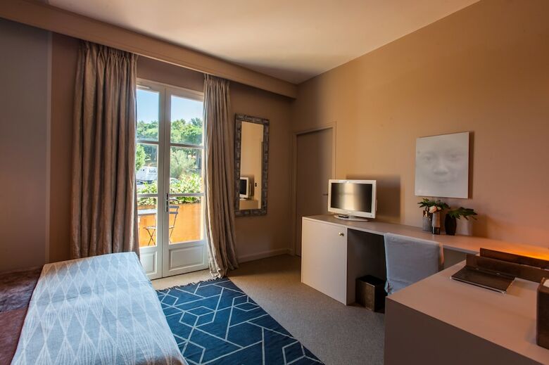 Hotel H�tel Le Y