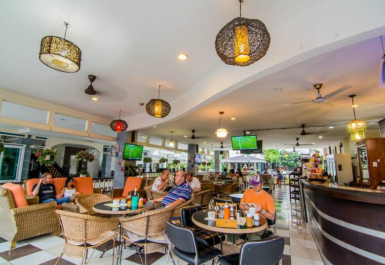 Hotel Sutus Court 2
