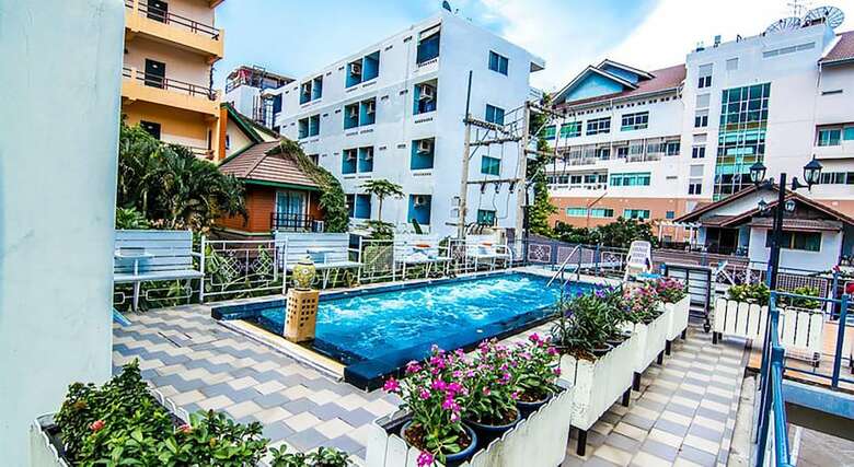 Hotel Sutus Court 4