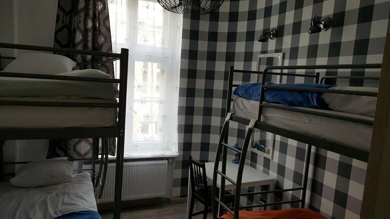 Hostal Hostel Lwowska 11