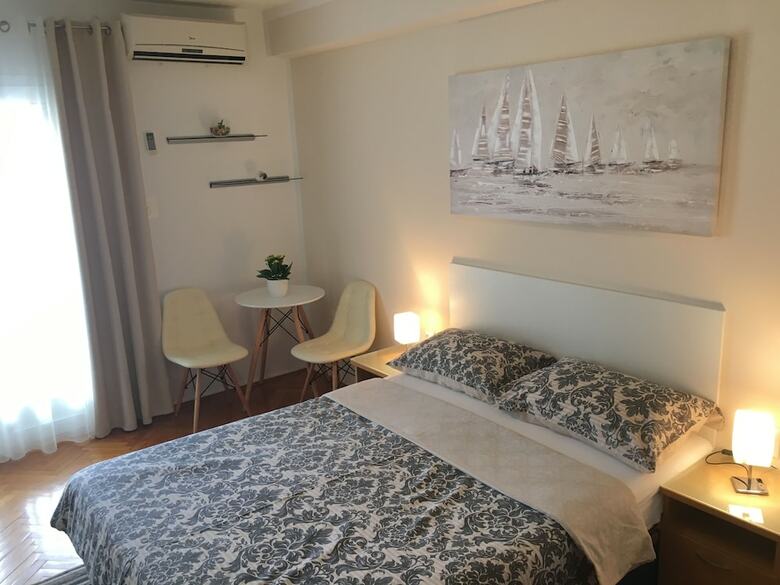 Apartments & Rooms Petra