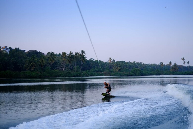Hotel Vaayu Watermans Village
