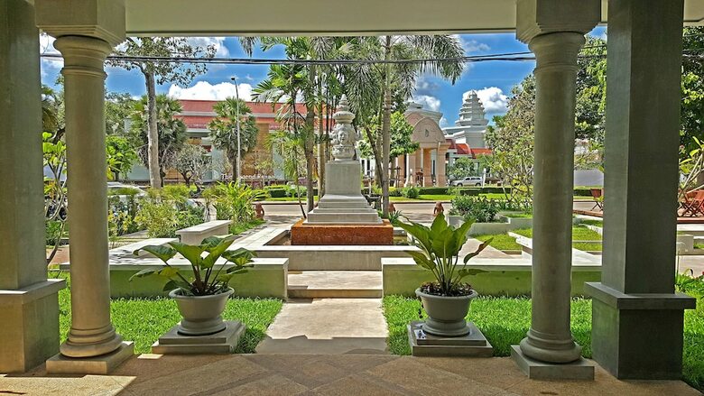 Angkor Monument Hotel