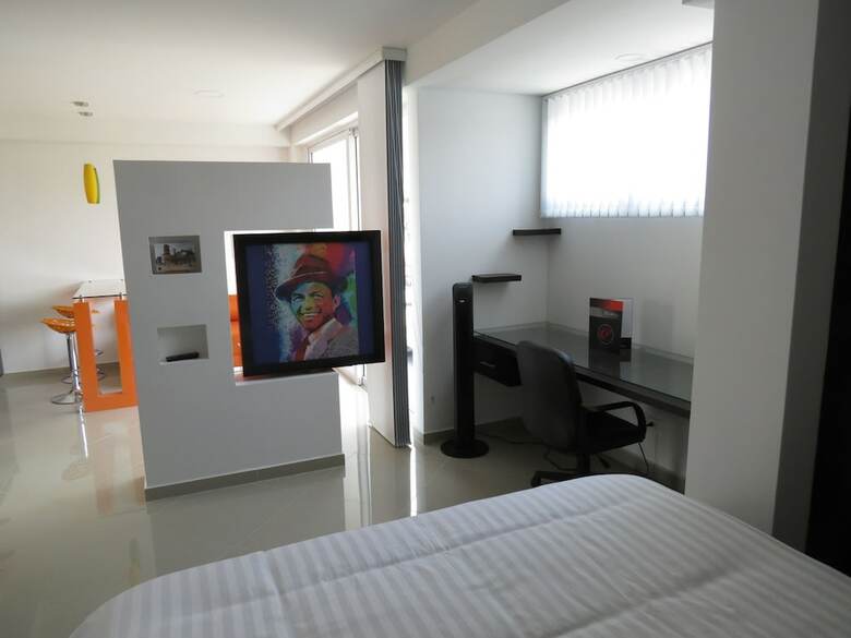 Aparthotel Hotel Piaro In Apartasuites