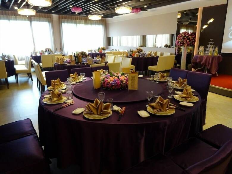 Renyi Lake Hotel