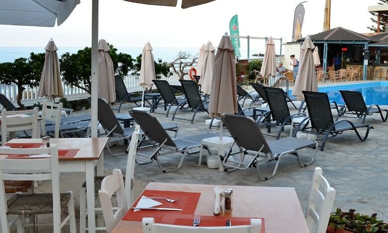 Sunset Beach Hotel