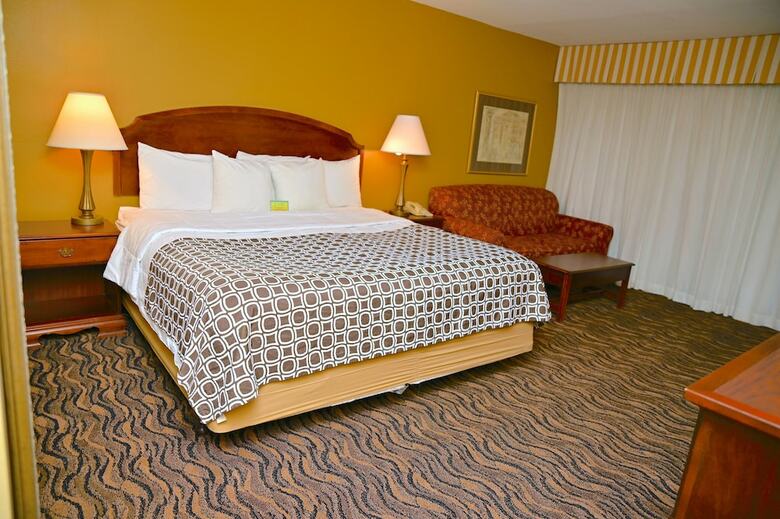 Mcm Elegant� Hotel & Suites
