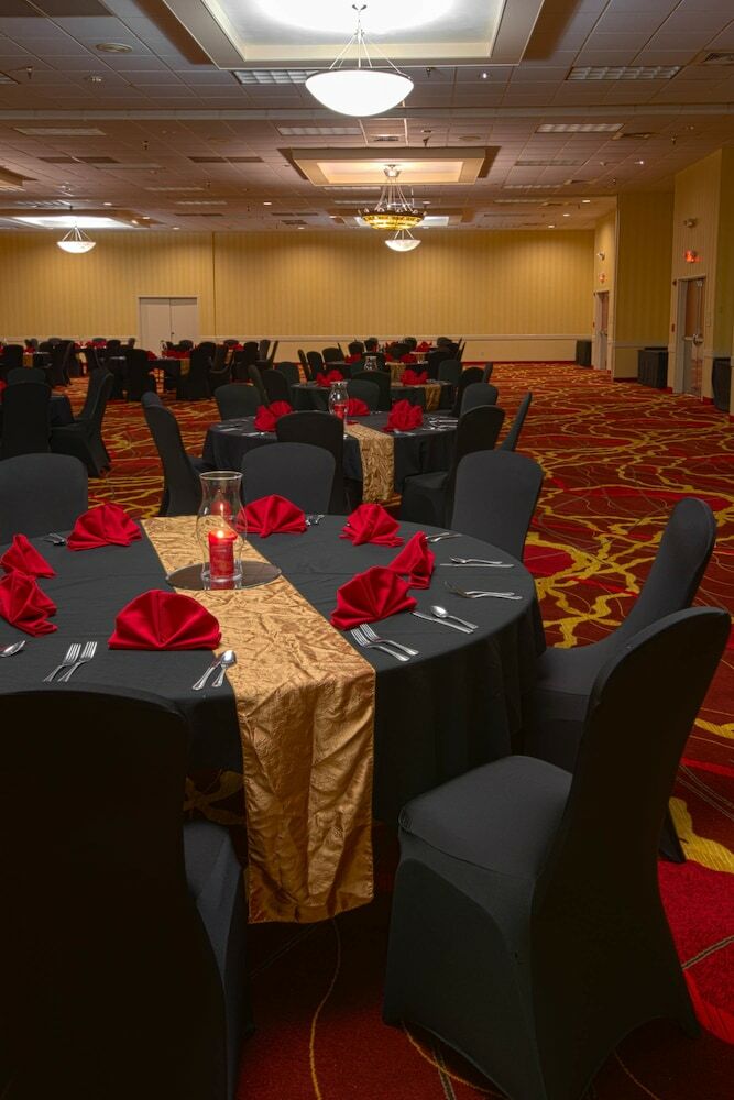Mcm Elegant� Hotel & Suites