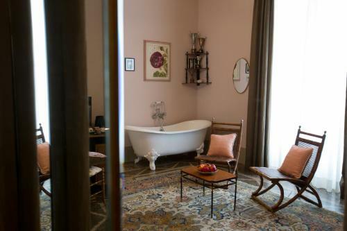 Bed & Breakfast Adastra Suites