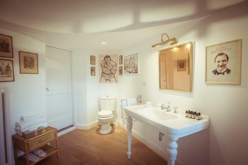 Bed & Breakfast Adastra Suites