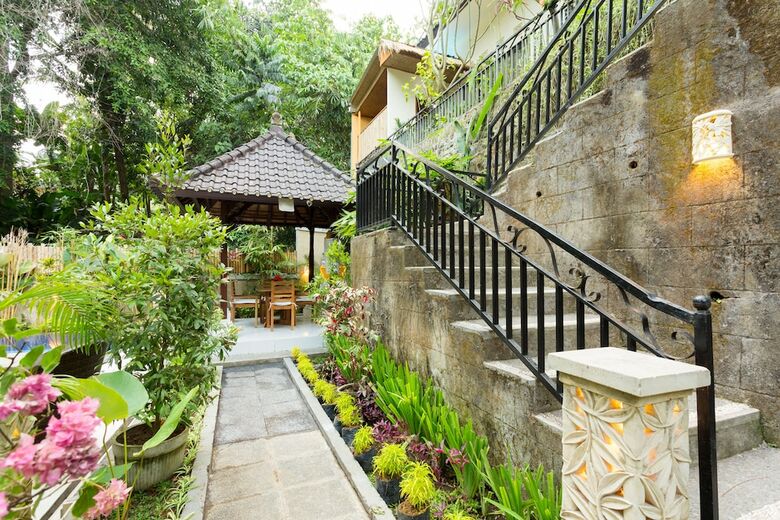 Villa Rumah Bakti