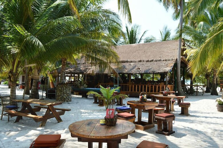 Hotel Palm Beach Bungalow Resort
