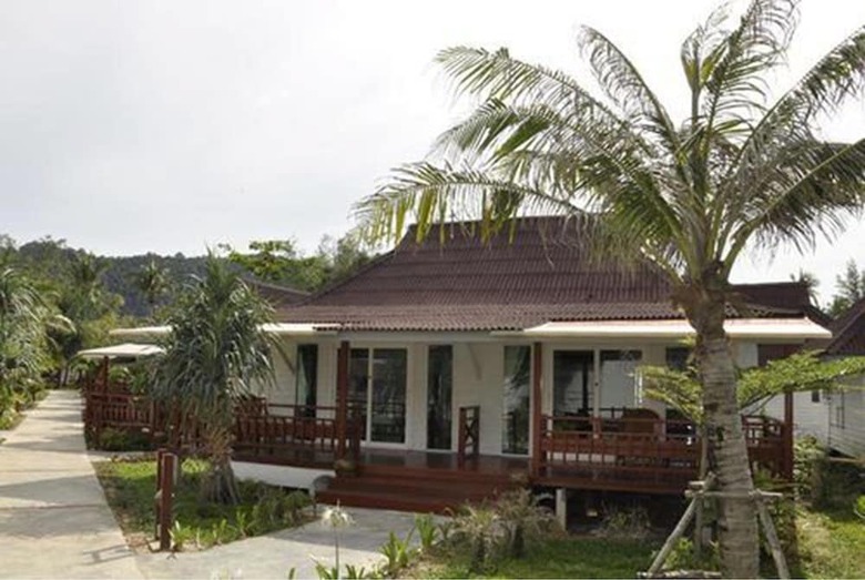 Hotel Nakara Long Beach Resort