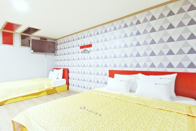 G Hotel
