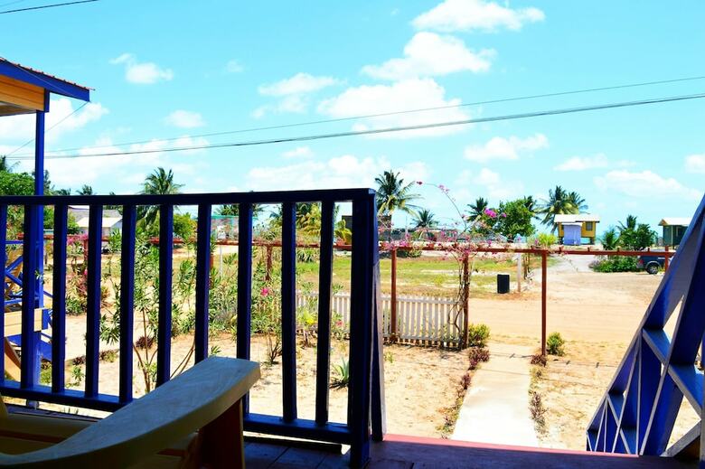 Hotel All Seasons Guest House
