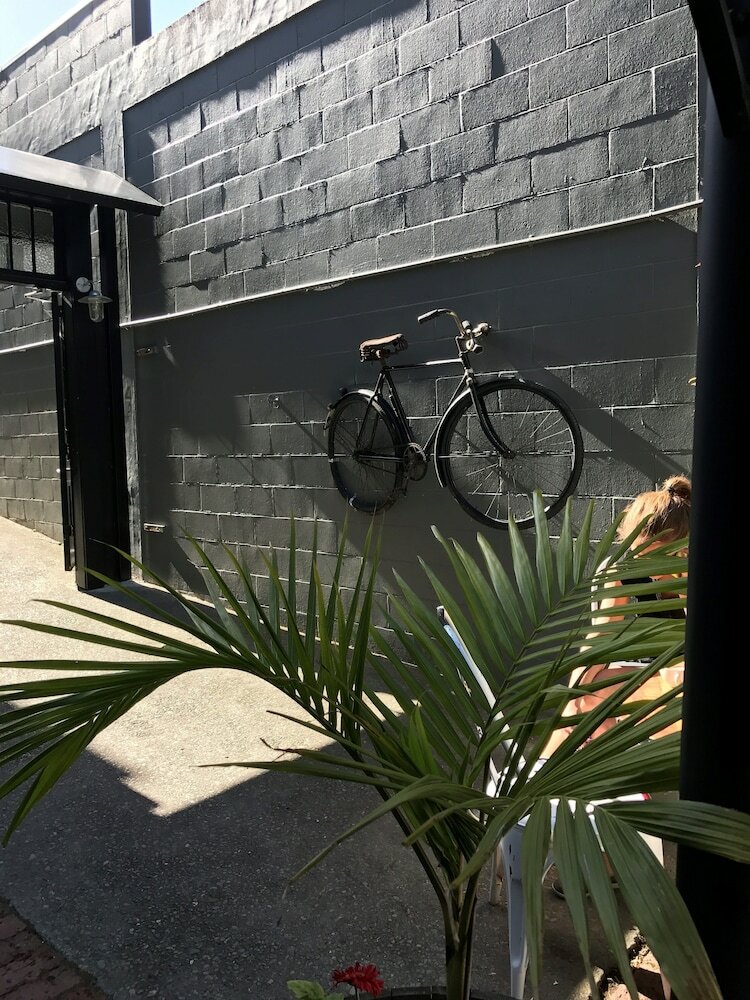 Hostal The Innbetween Lodge And Backpackers