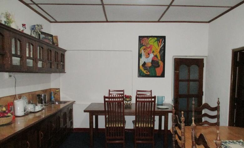 Hotel Andrews Hostel