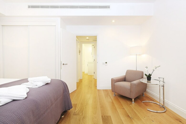 Lcs Oxford Street Apartments