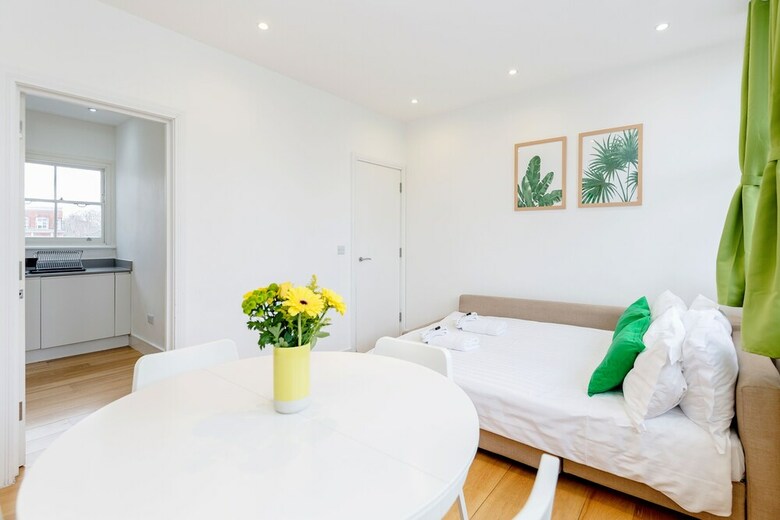 Lcs Oxford Street Apartments
