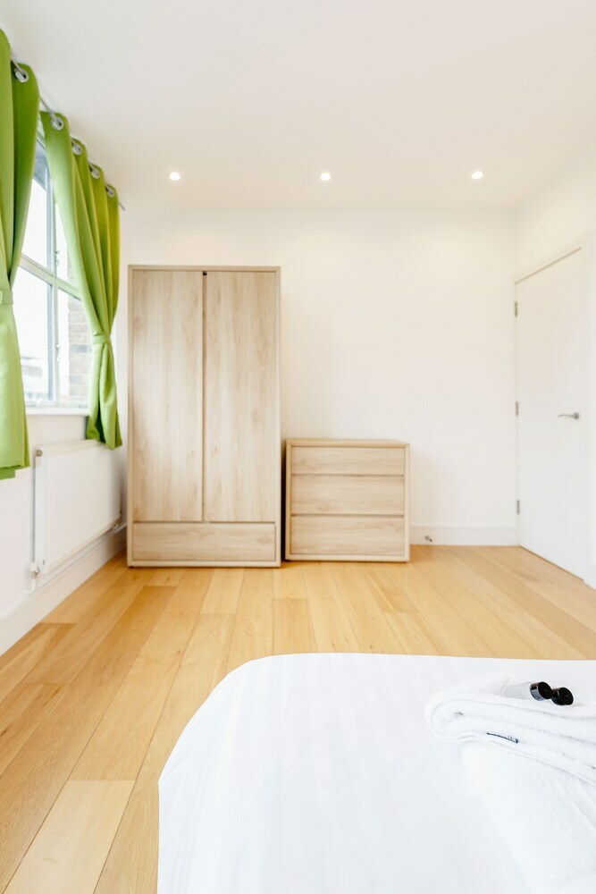 Lcs Oxford Street Apartments