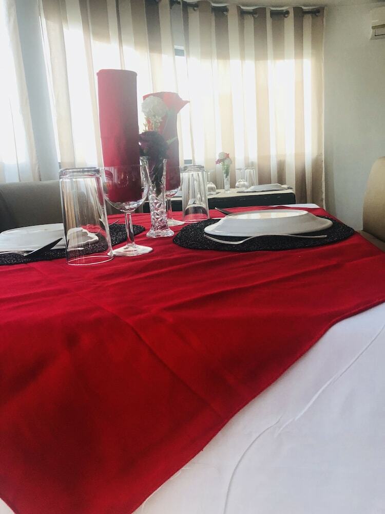 Hotel D�tente H�tel