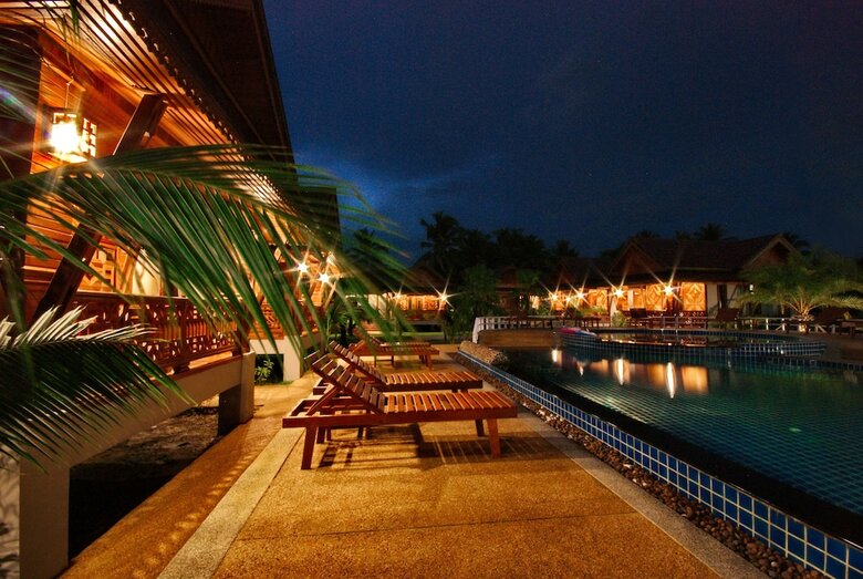 Sangsawan Palace Khaolak Hotel