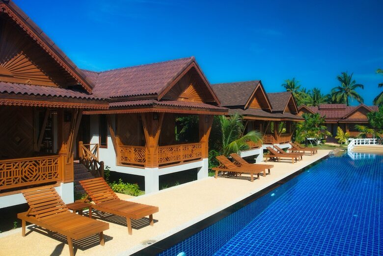 Sangsawan Palace Khaolak Hotel