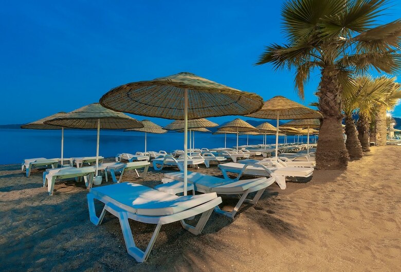 Sunprime Beachfront Hotel - Adults Only