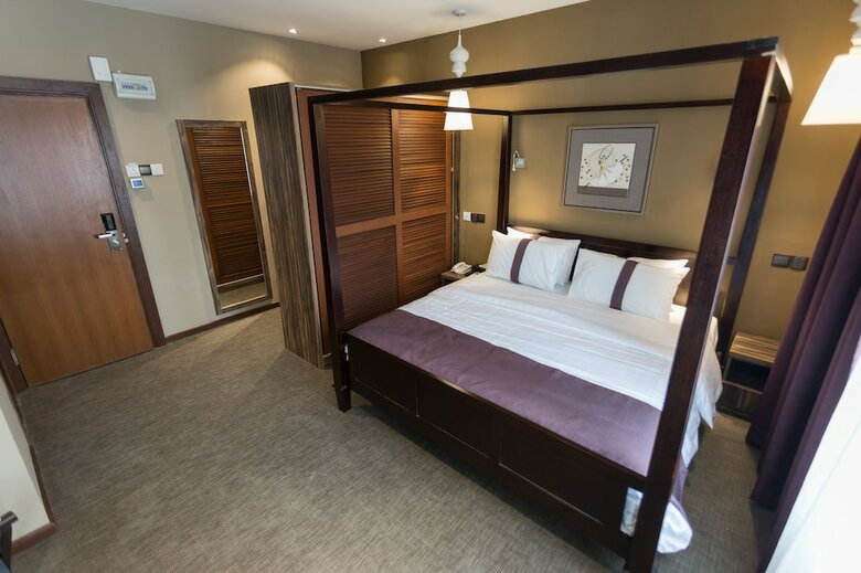 Z Hotel