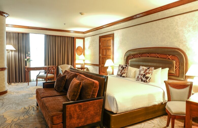 Twin Lotus Hotel